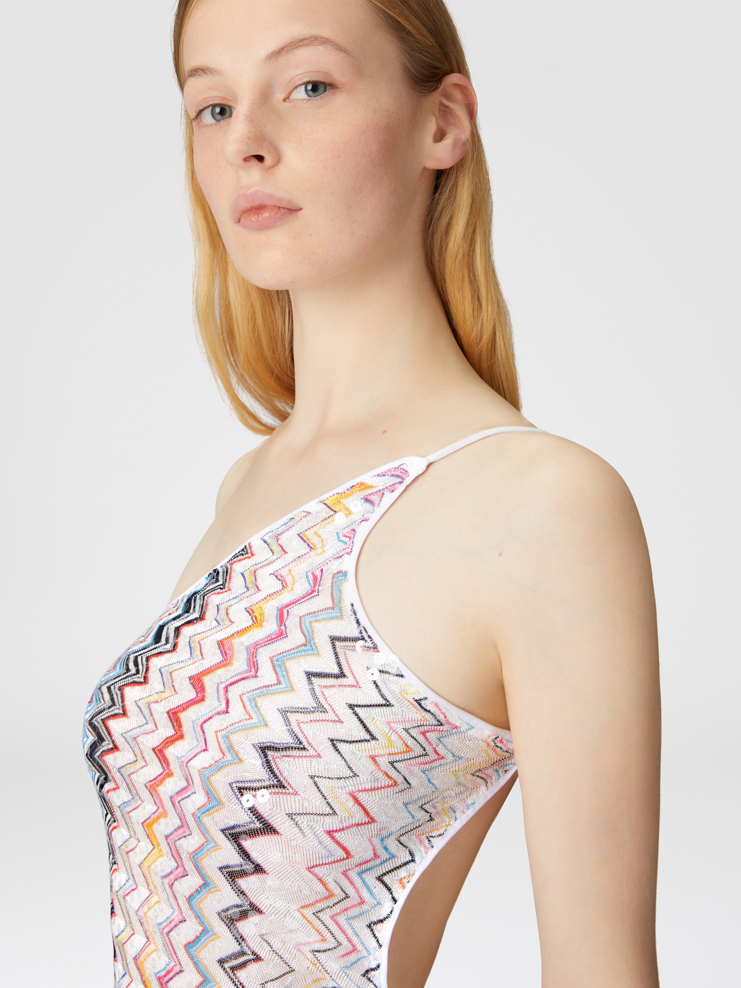 Long one-shoulder cover-up with zig zag pattern, Multicoloured  - 4