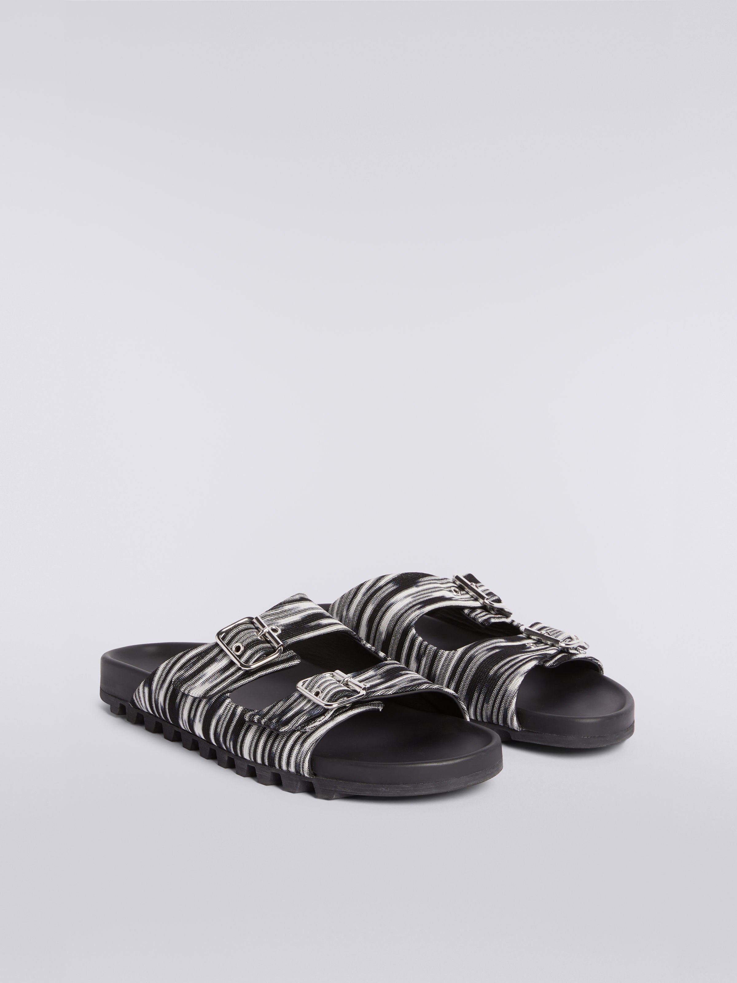 Sandales à double bride en tissu flammé, Blanc, Noir & Gris - 1