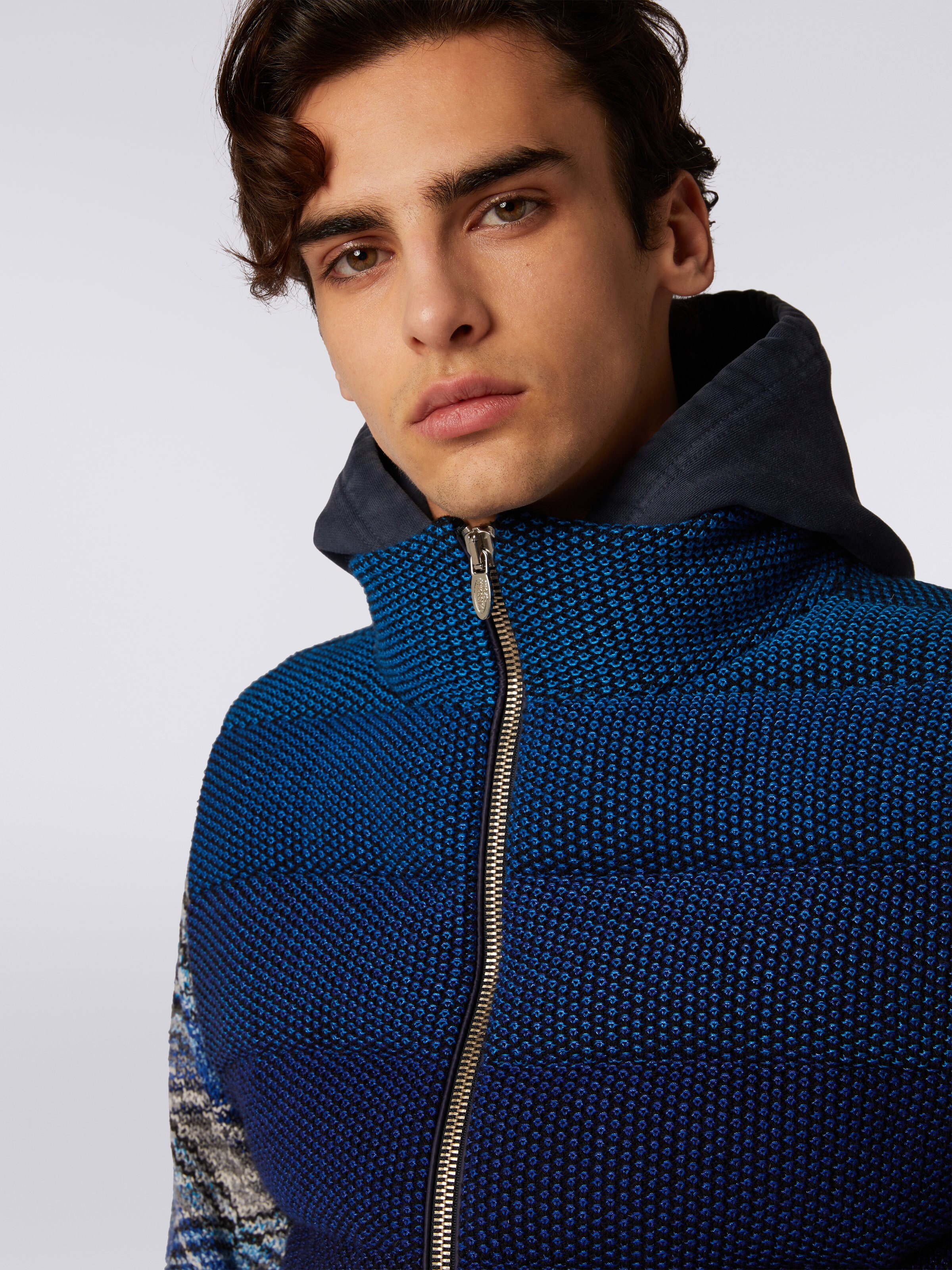 Dégradé padded gilet, Black & Blue - 4
