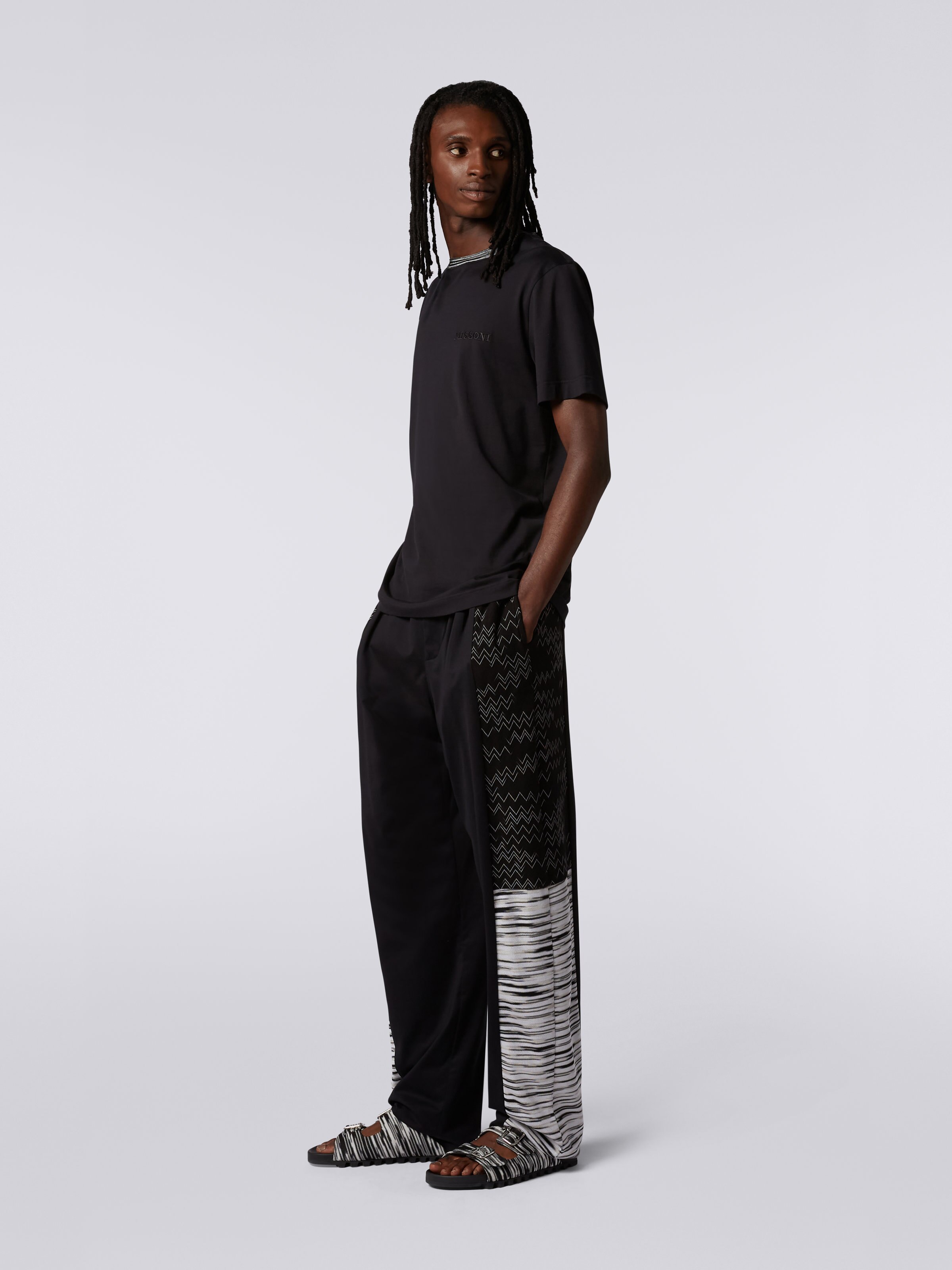 Crew-neck cotton T-shirt with contrasting detail and logo lettering, Black    - 2