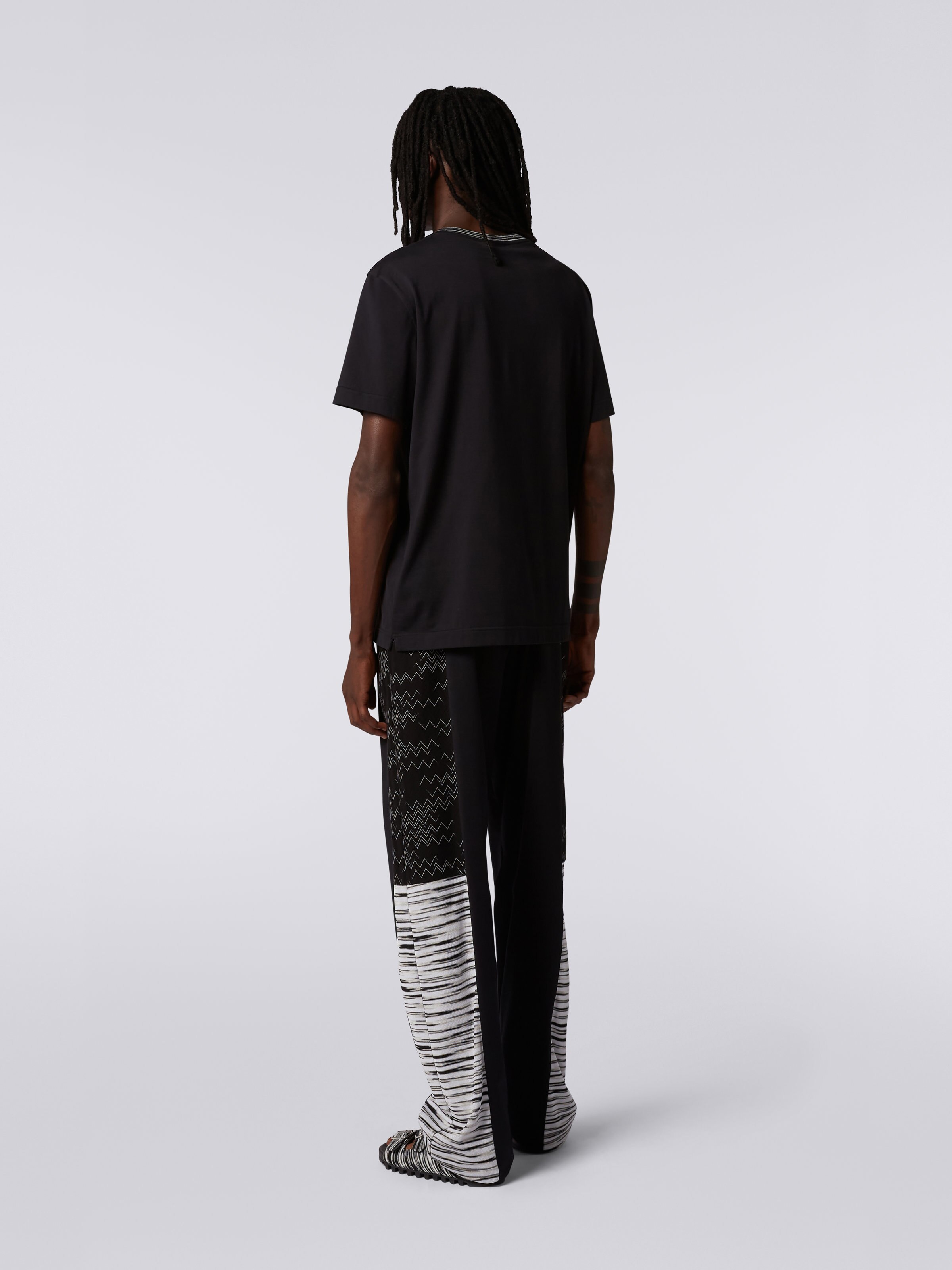 Crew-neck cotton T-shirt with contrasting detail and logo lettering, Black    - 3