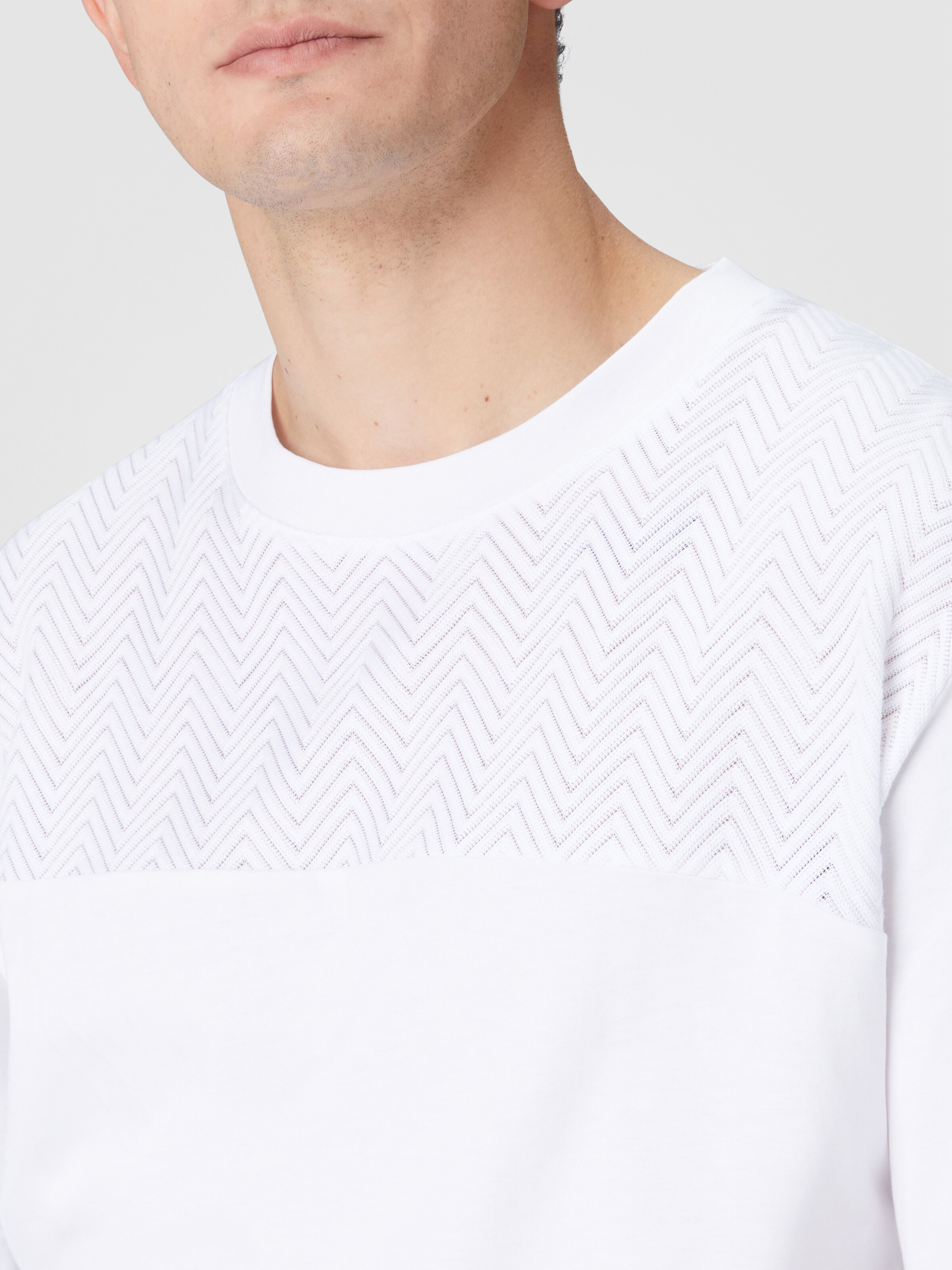 T-shirt ras du cou en coton avec empiècement en zigzag ton sur ton, Blanc  - 4