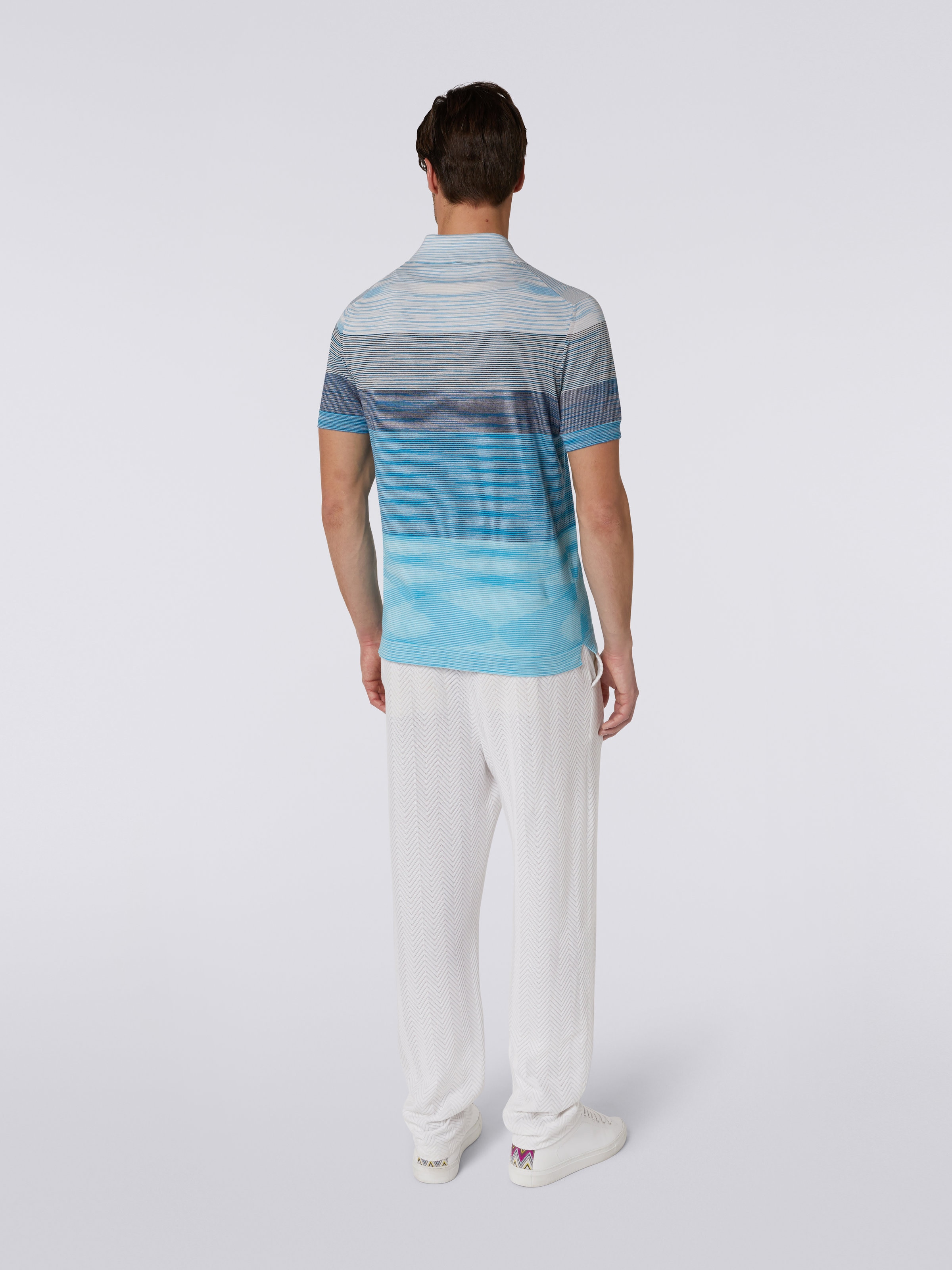 Kurzärmeliges Poloshirt aus gestreifter Baumwolle mit Dégradé-Effekt, Weiß & Hellblau - 3