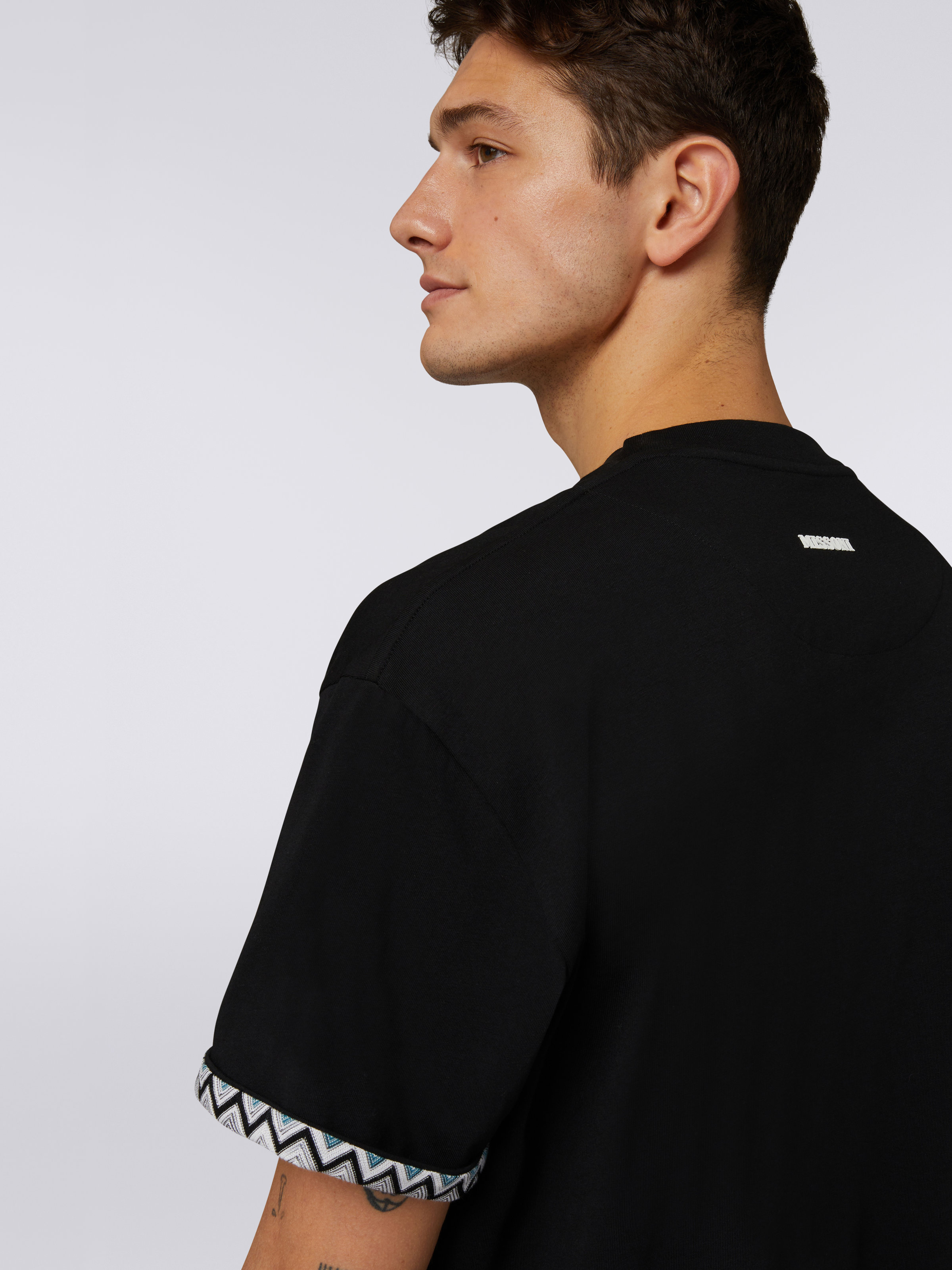 Camiseta de cuello redondo de algodón con detalle de punto, Negro    - 3