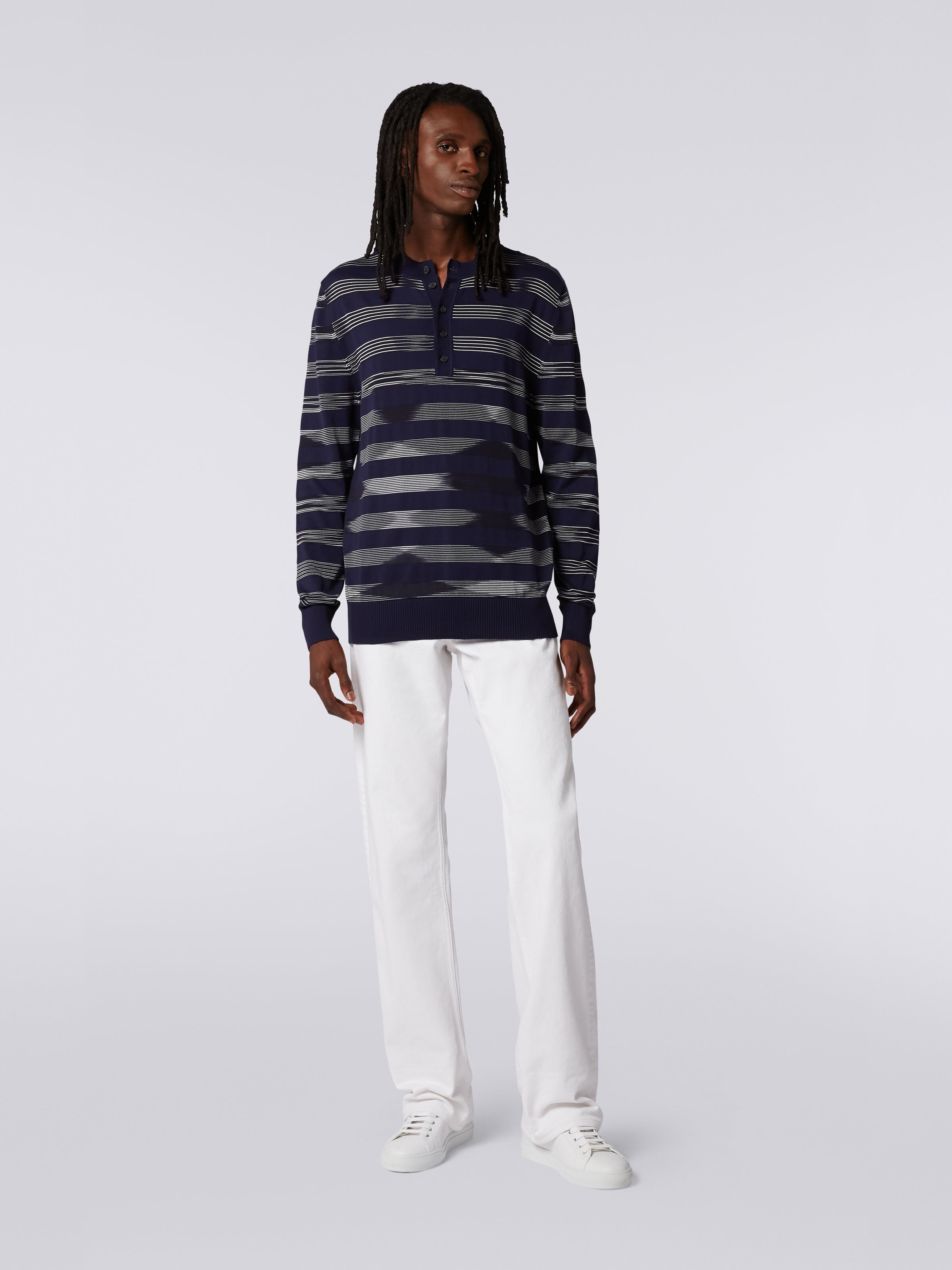 Pull boutonné en coton flammé mélangé, Blanc, Noir & Bleu Marine - 1