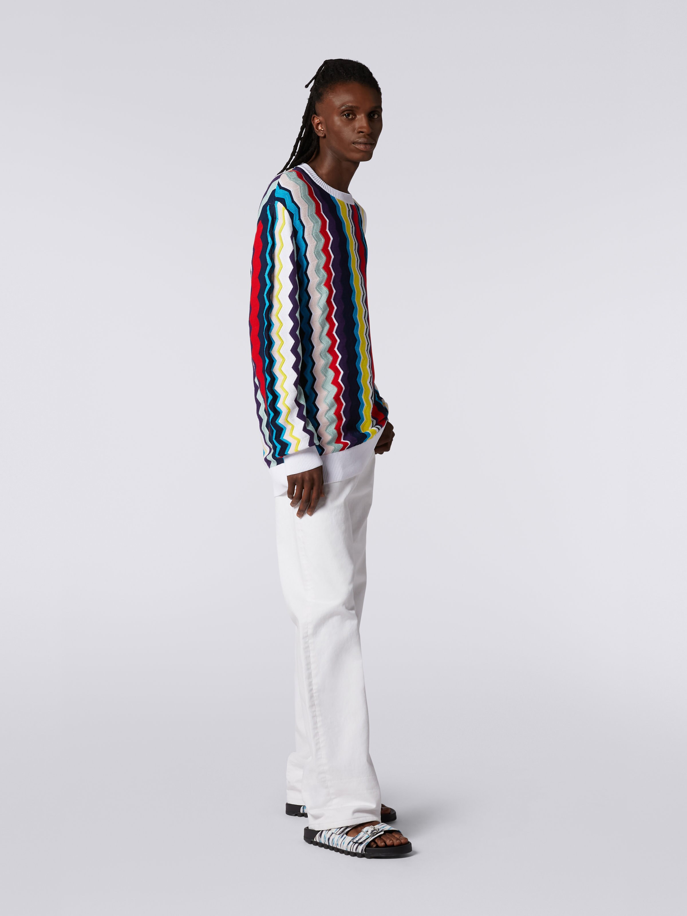 Cotton and viscose blend crew-neck jumper with vertical zigzag, Multicoloured - 2
