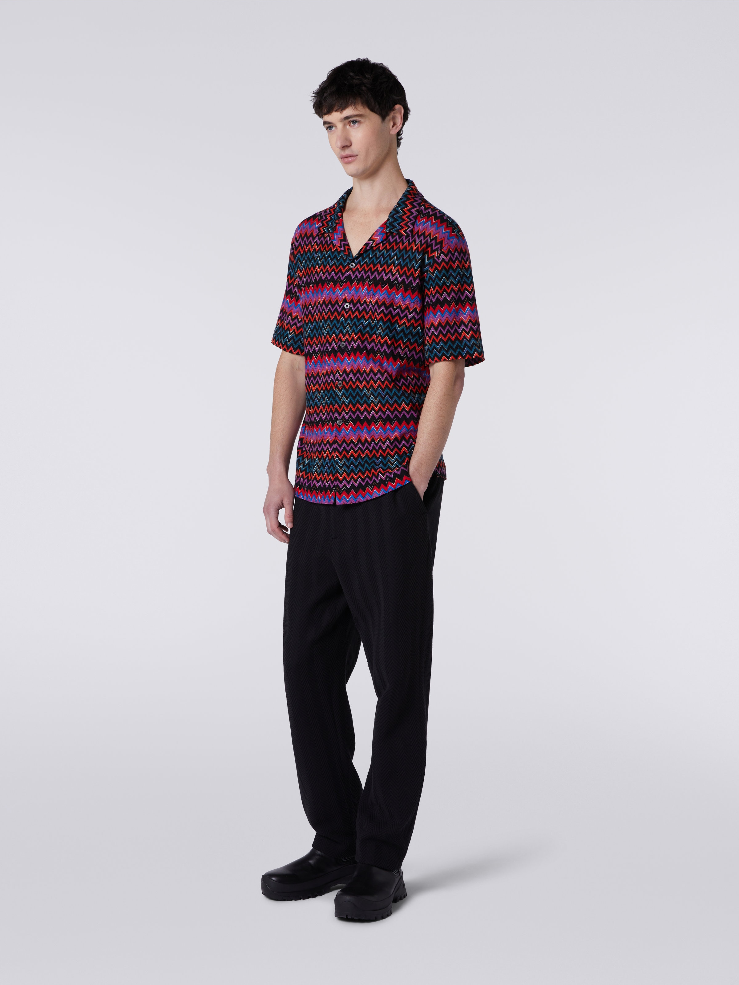 Short-sleeved bowling shirt in zigzag cotton and viscose, Black    - 2