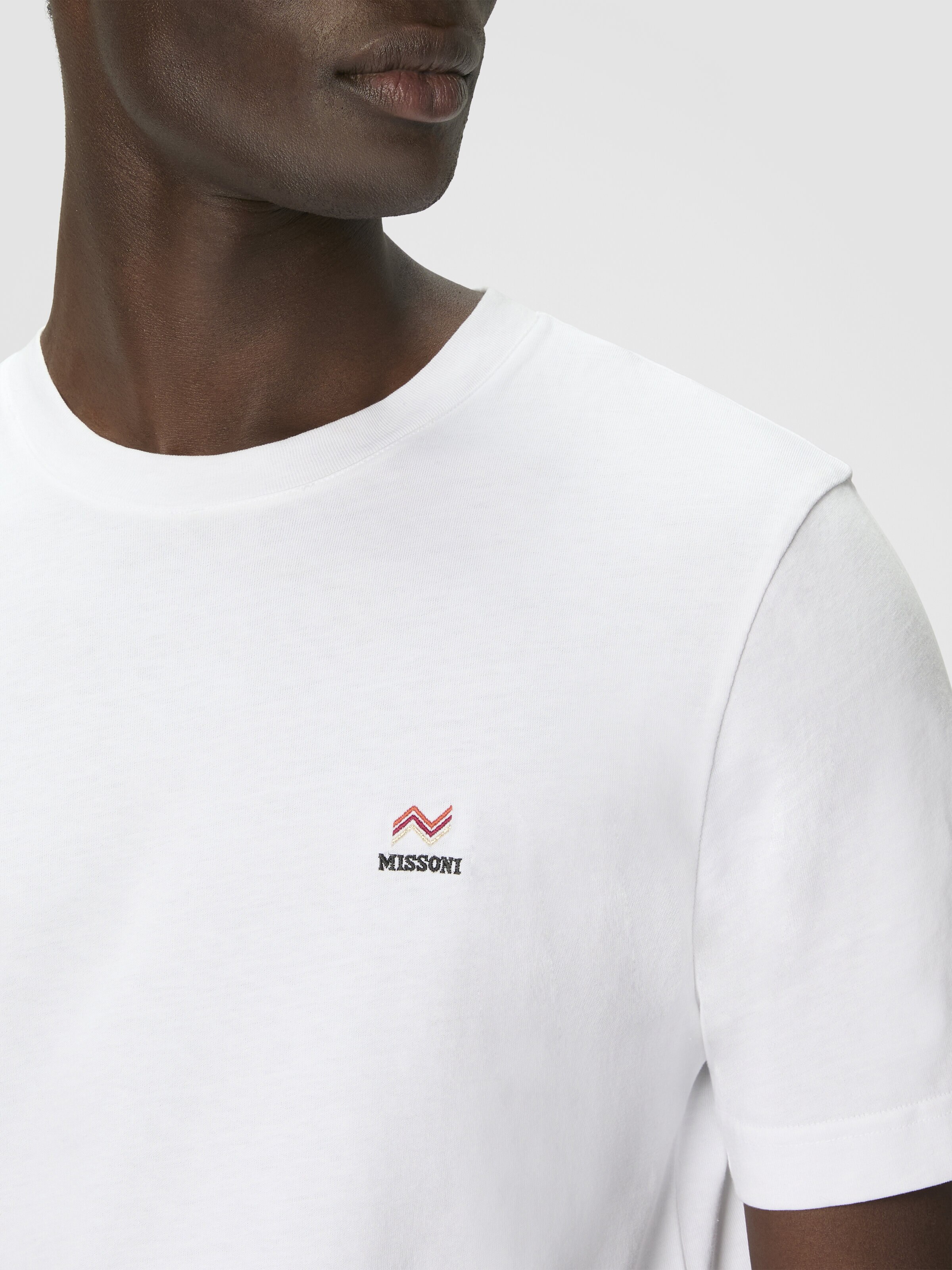 T-shirt col rond en coton avec broderie et logo, Blanc  - 4