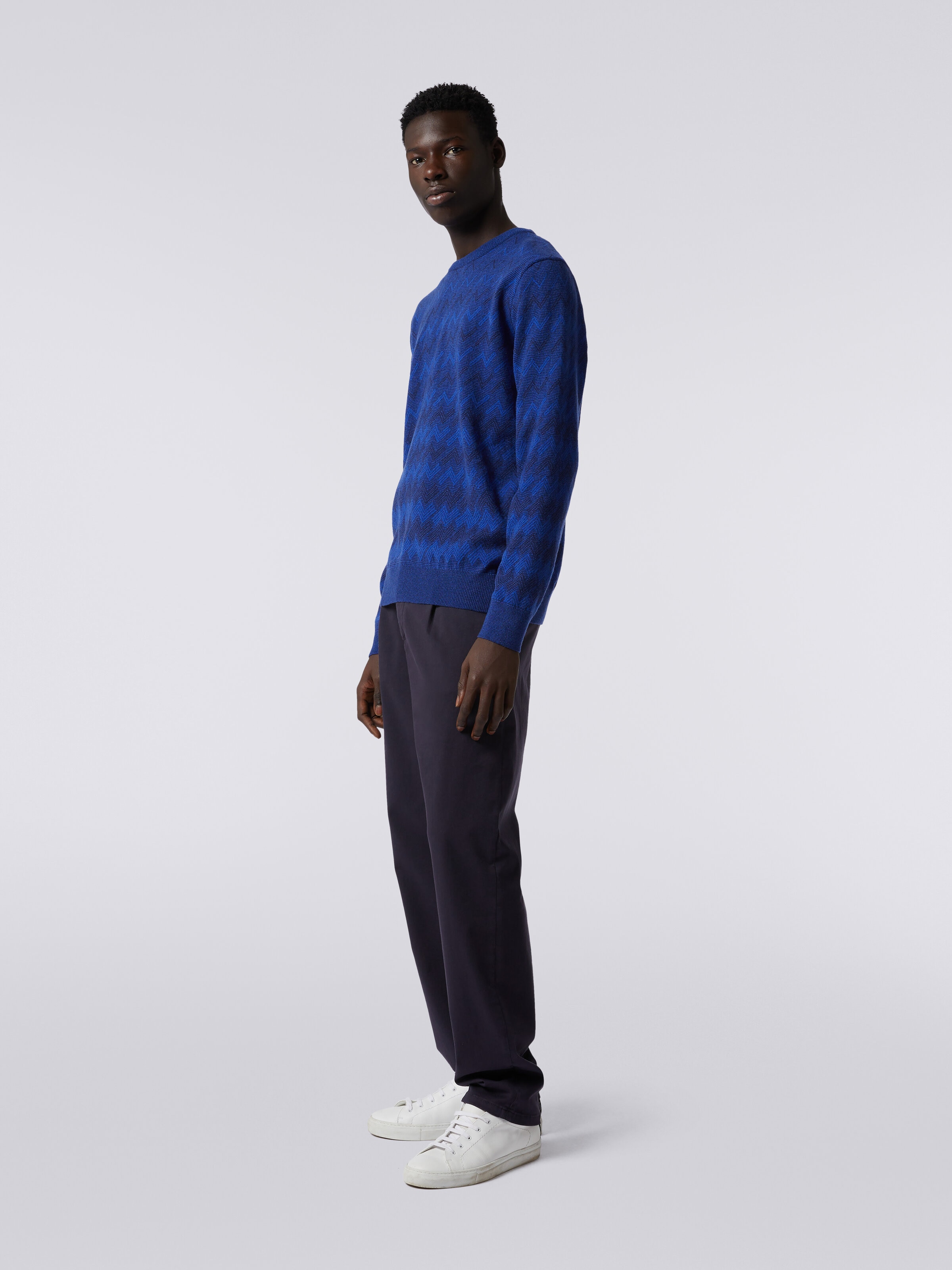 Cashmere crew-neck sweater with zigzags, Blue - 2