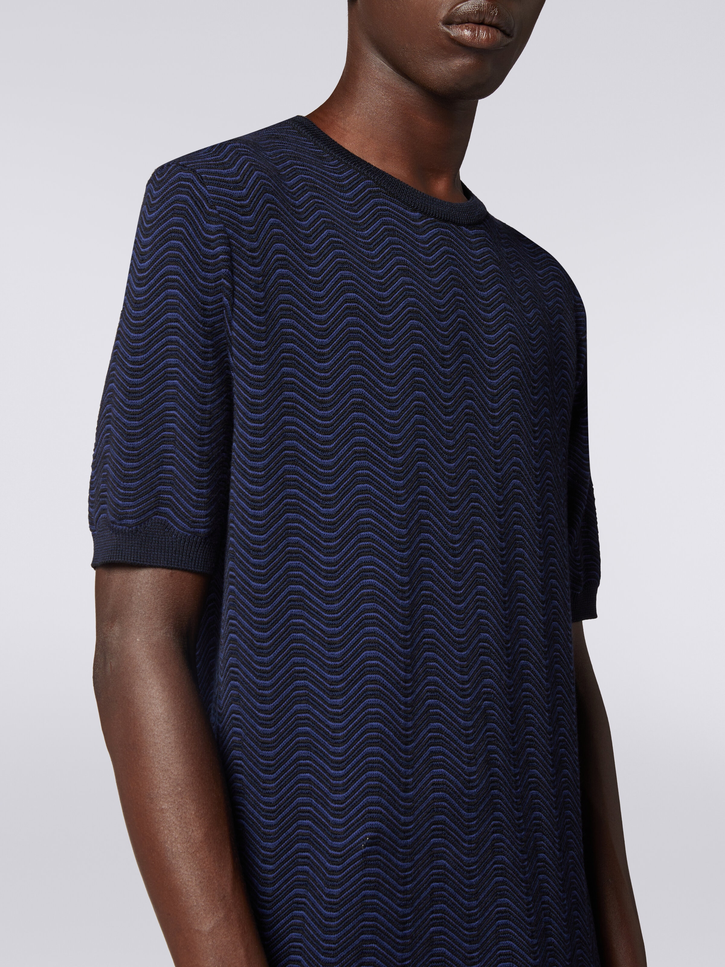 Wool and viscose crew-neck T-shirt with wave pattern, Blue - 4