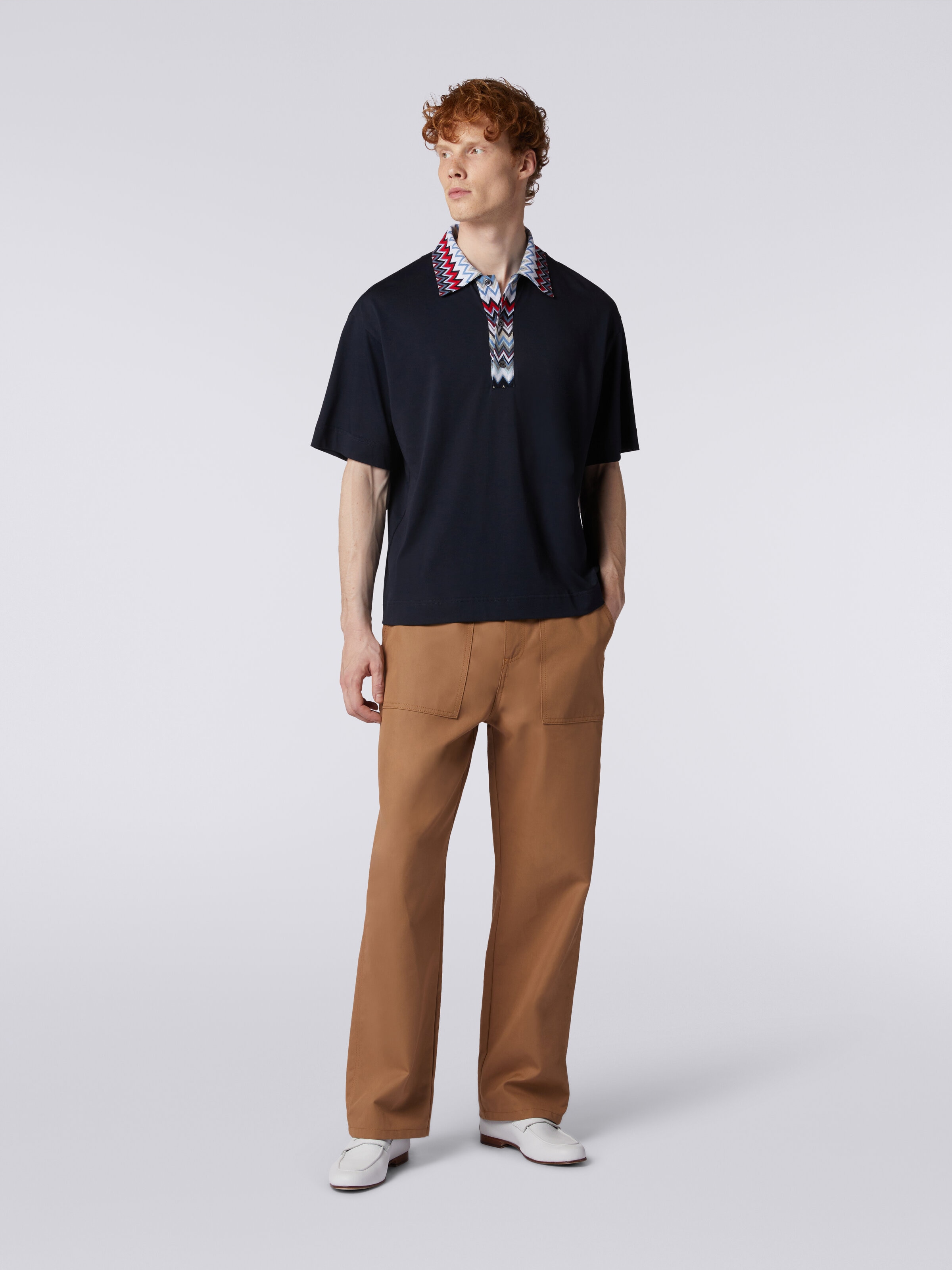 Kurzärmeliges Poloshirt aus Baumwolle mit Einsätzen im Zickzackmuster , Mehrfarbig  - 1