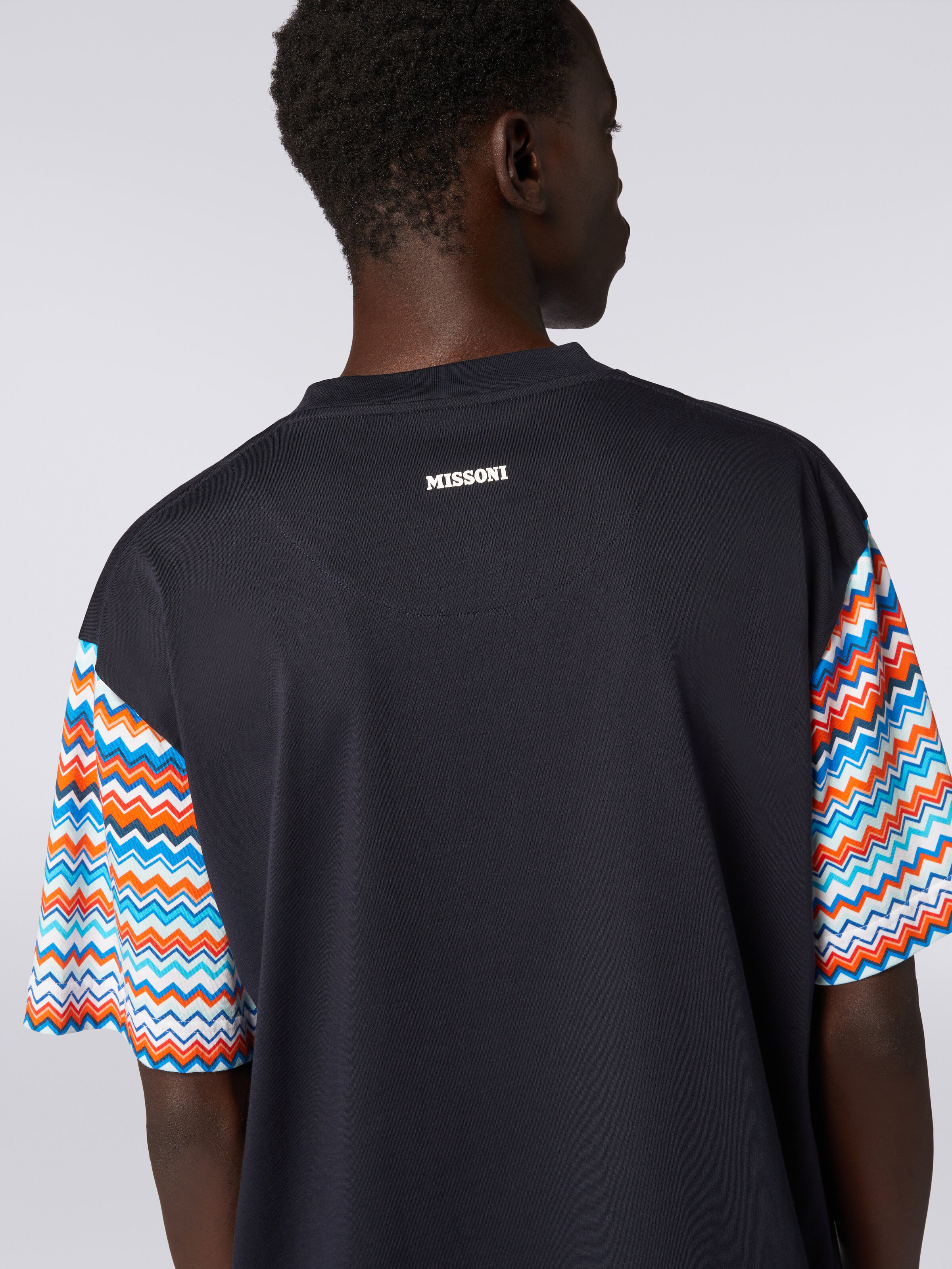 Camiseta extragrande de algodón con inserciones zigzag, Multicolor  - 4