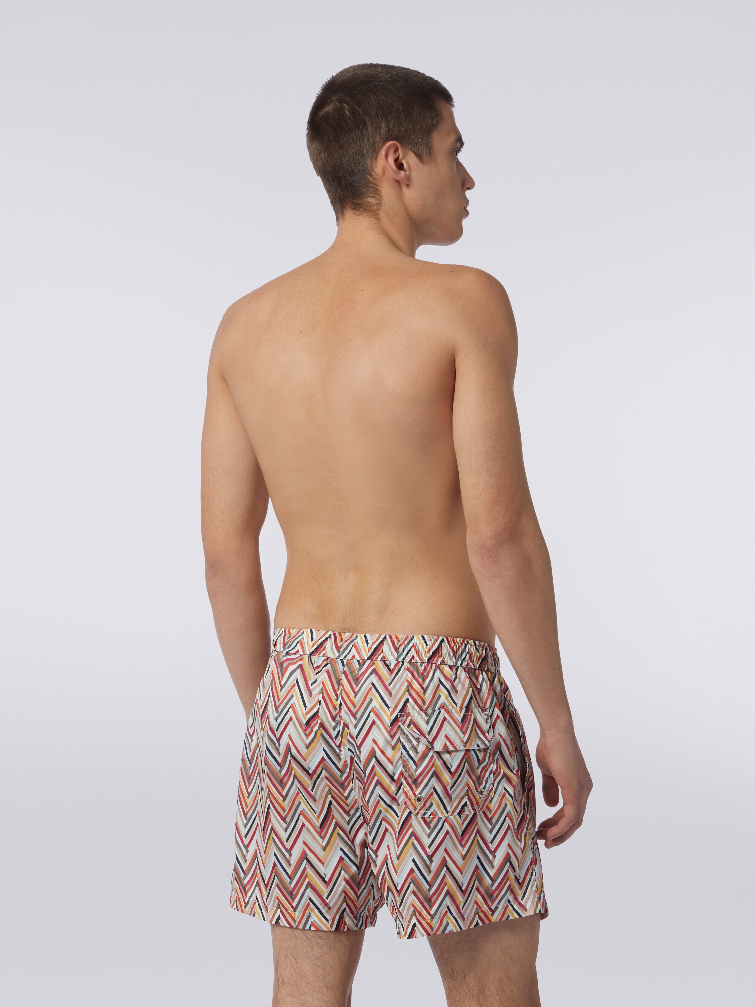 Badeboxer mit Zickzack-Print und Pinselstricheffekt, Mehrfarbig  - 3