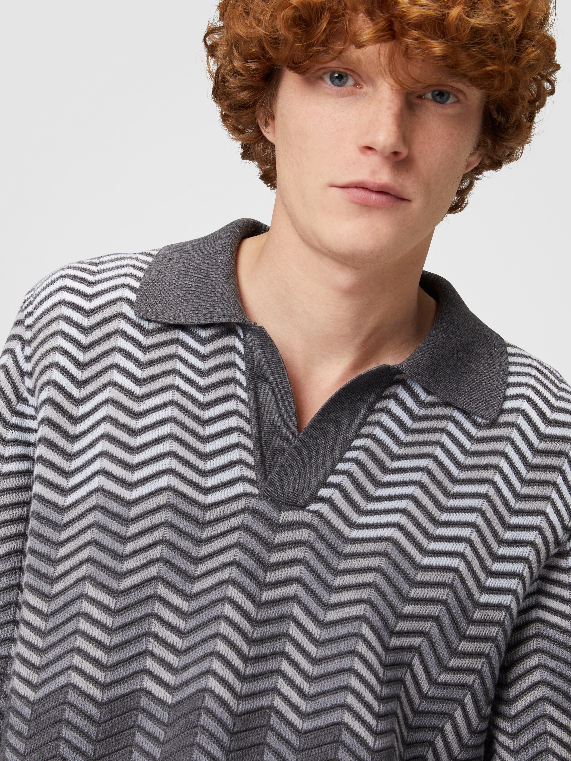 Long-sleeved polo shirt in zigzag virgin wool, Grey - 4