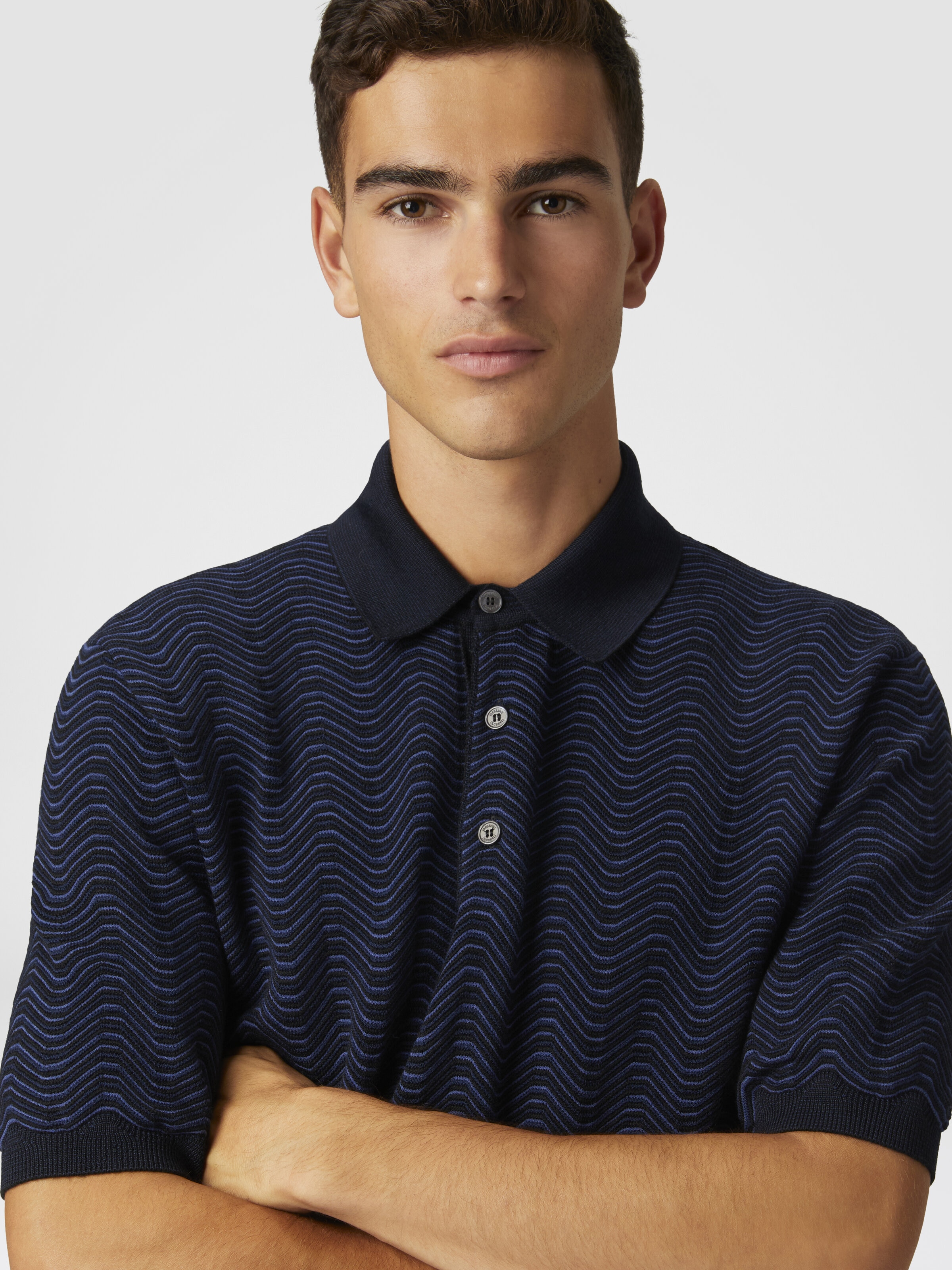 Polo de lana virgen y viscosa con motivo de ondas, Azul Oscuro - 4