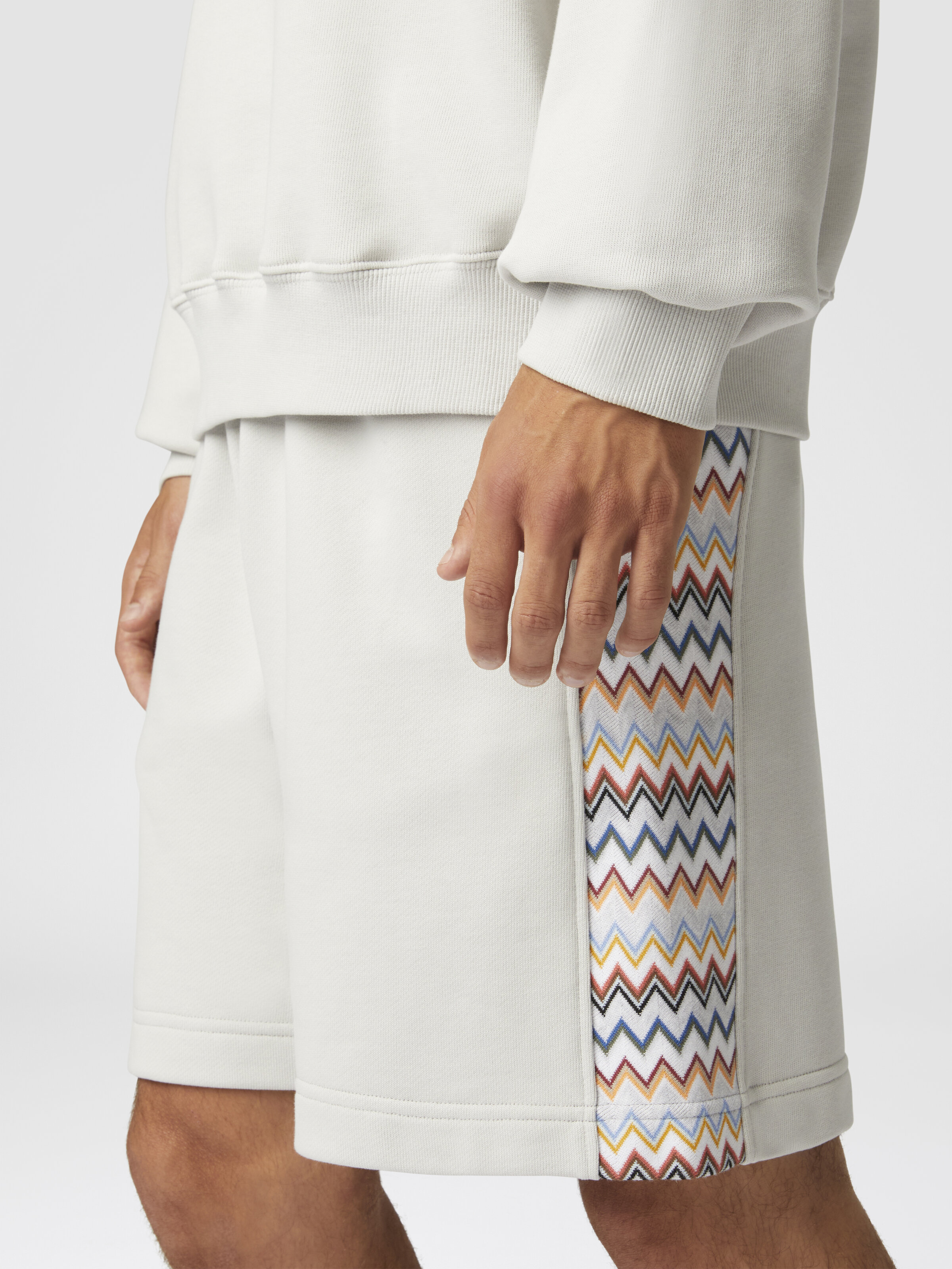 Short en coton avec empiècement en zigzag, Blanc  - 4