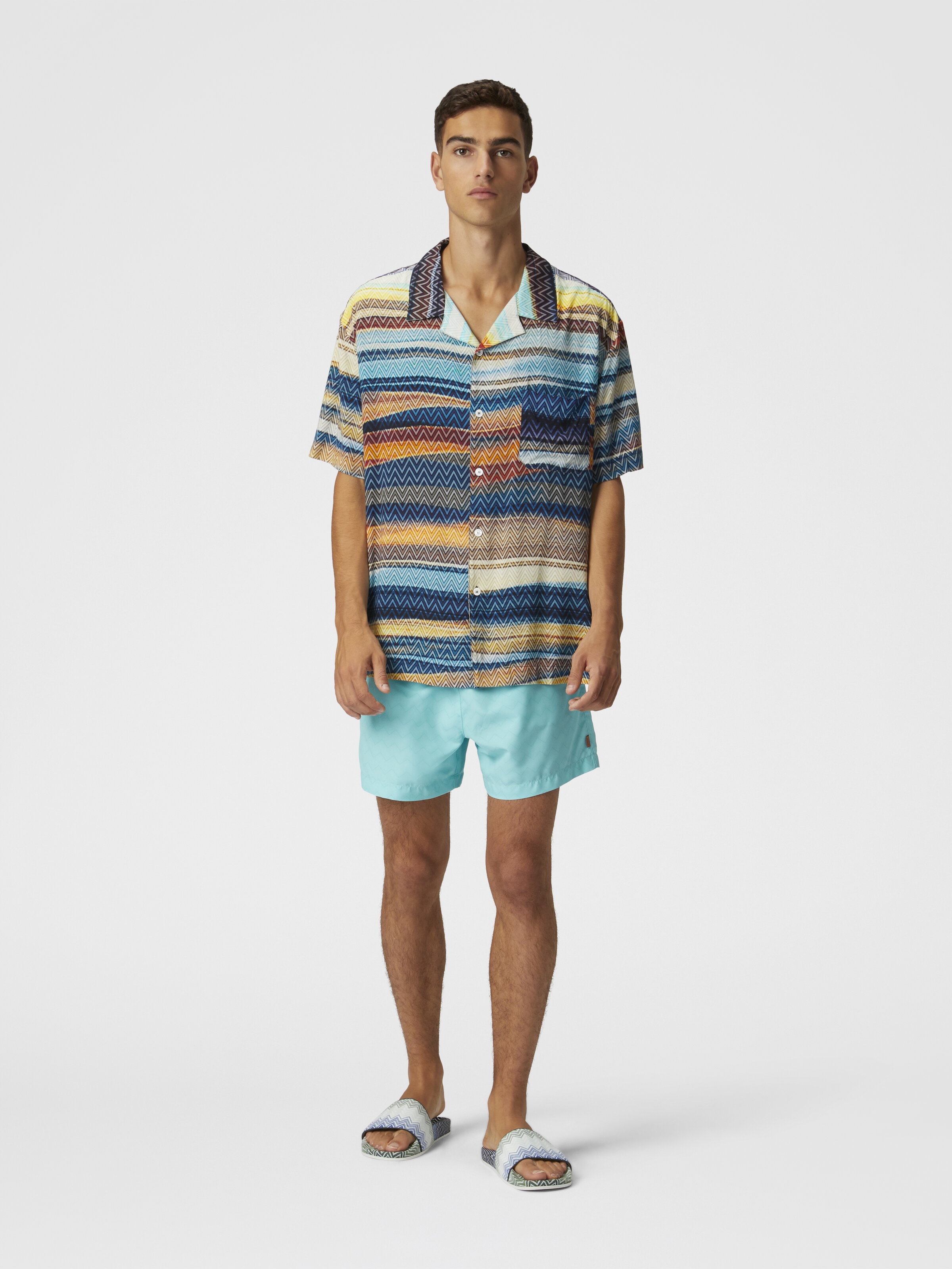 Bowling shirt with gradient zig zag print and breast pocket, Blue - 1