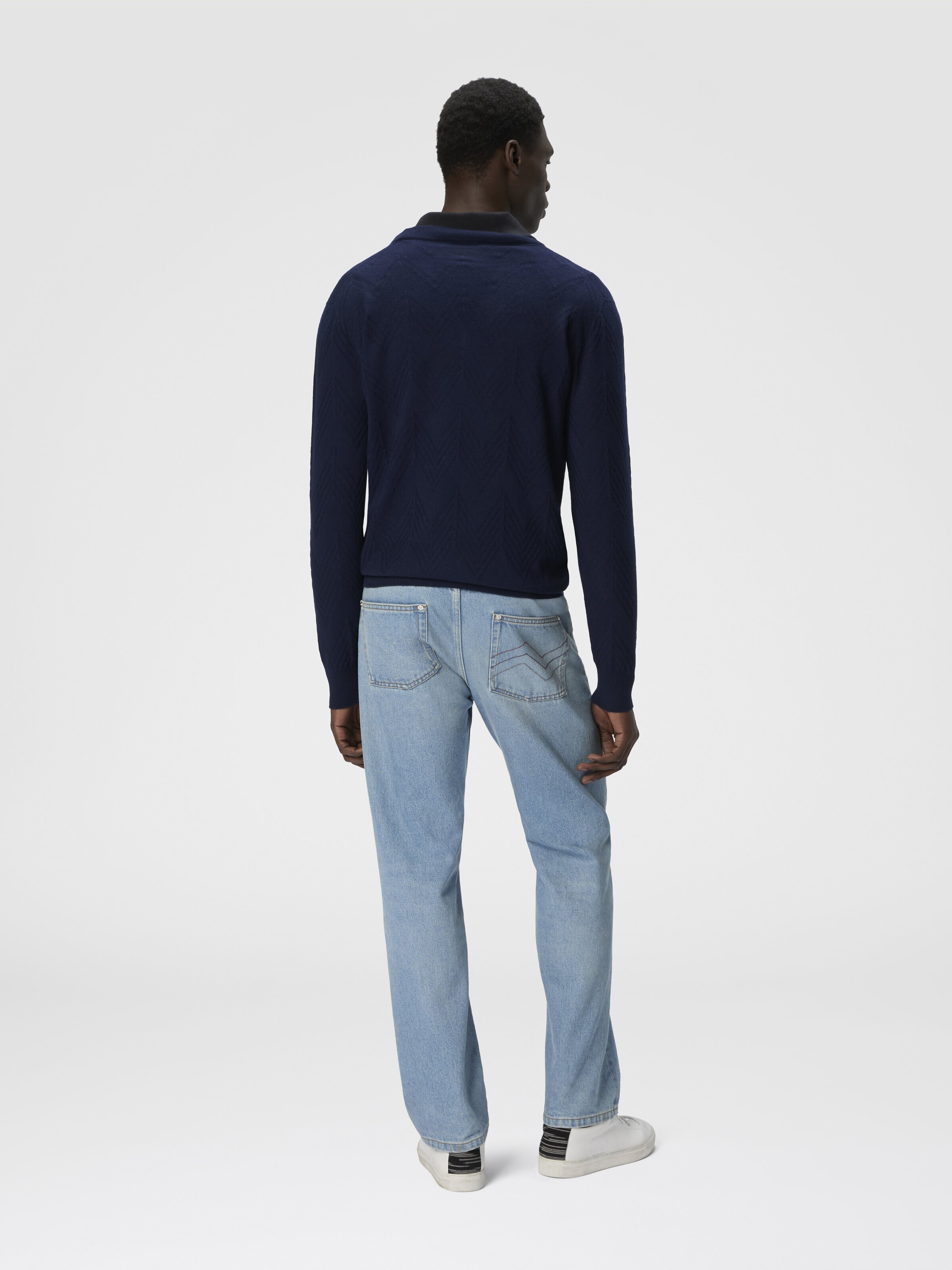 Tonal cashmere V-neck and zigzag pullover, Blue - 2