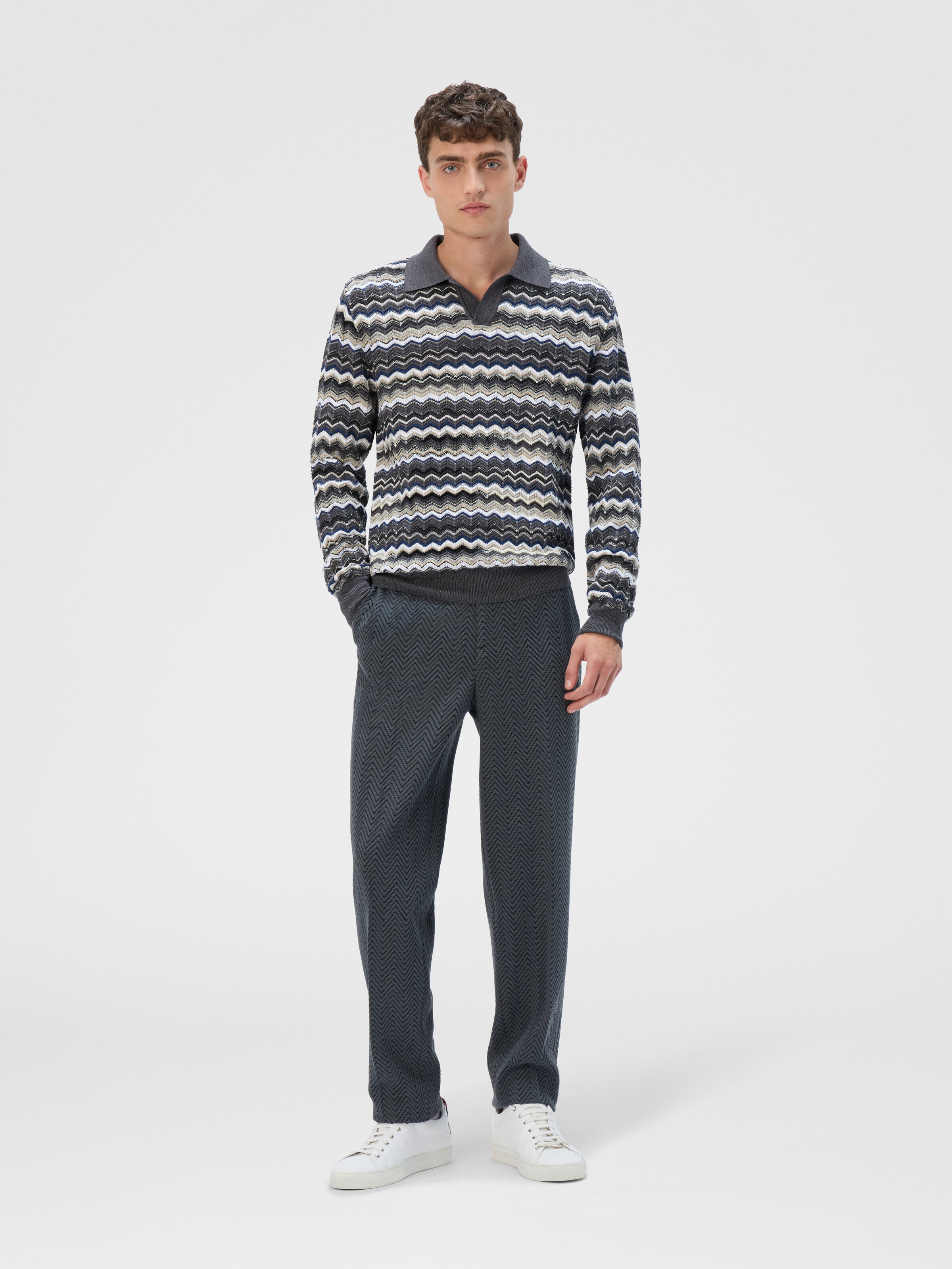 Polo de manga larga con escote en V zigzag, Gris & Beige - 1