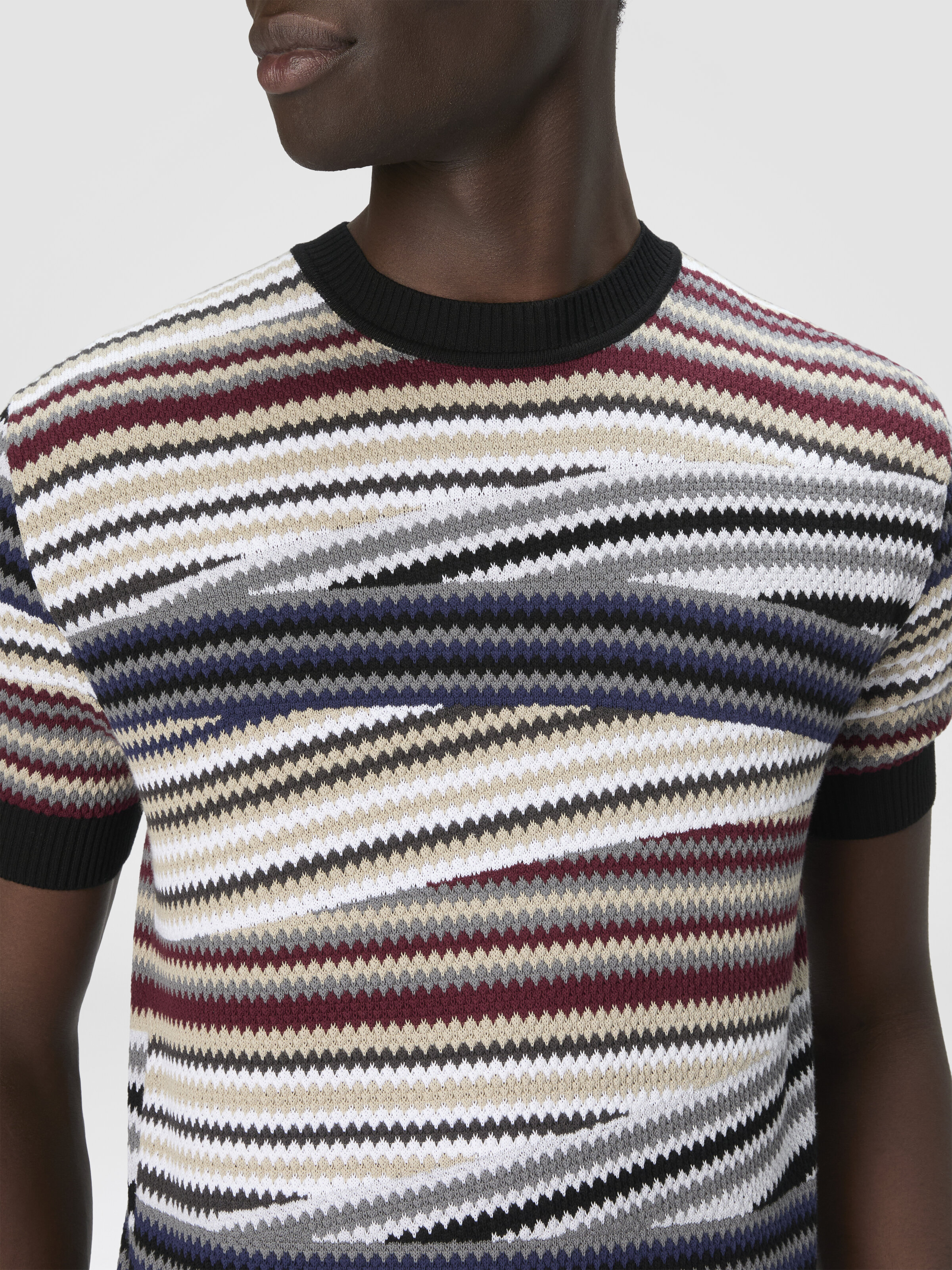 Short Sleeve T-Shirt with Striped Micro Zigzag, Multicoloured  - 4