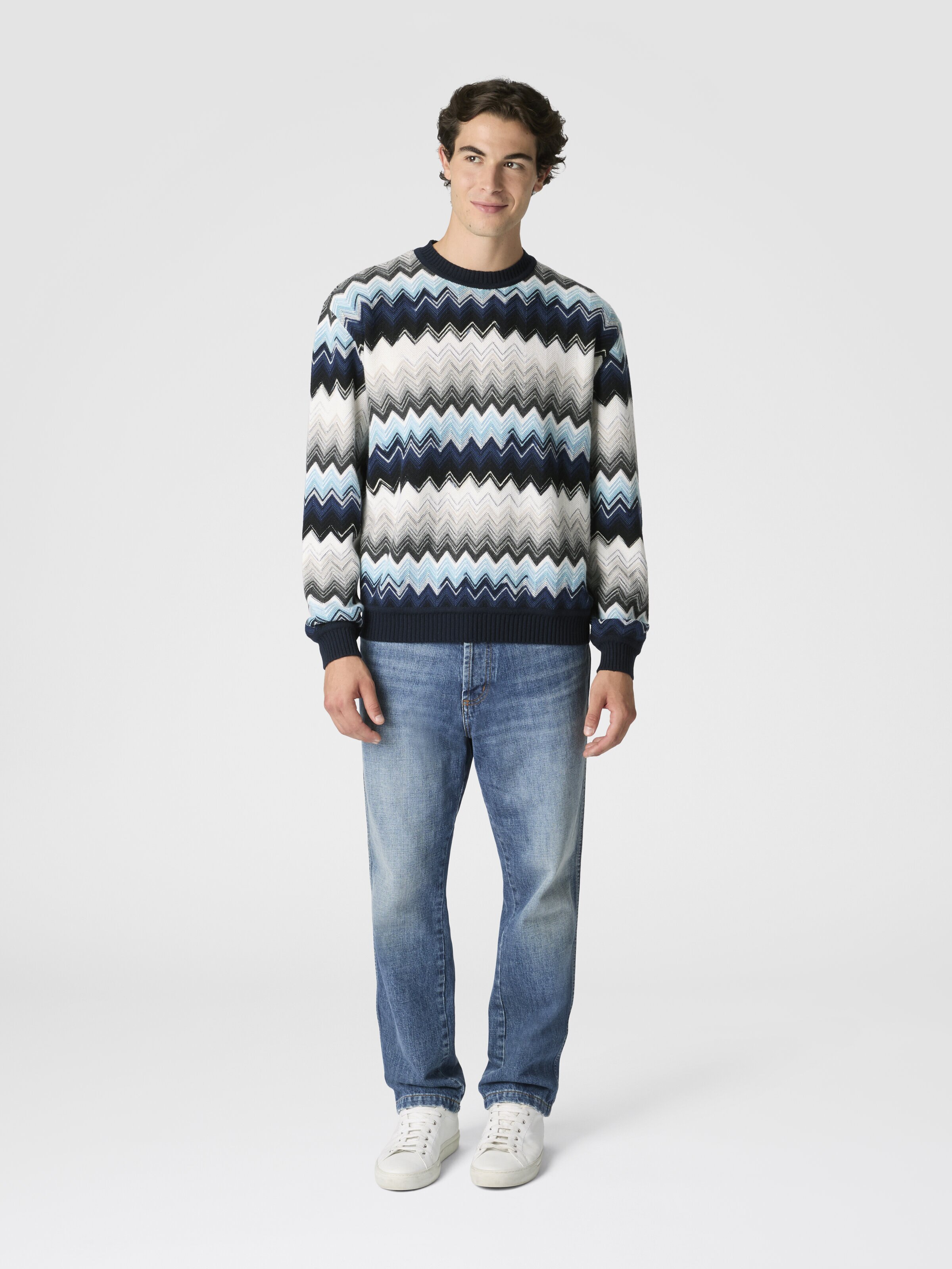 Crew Neck Sweater with Flame Zigzag Pattern, Black & Blue - 1