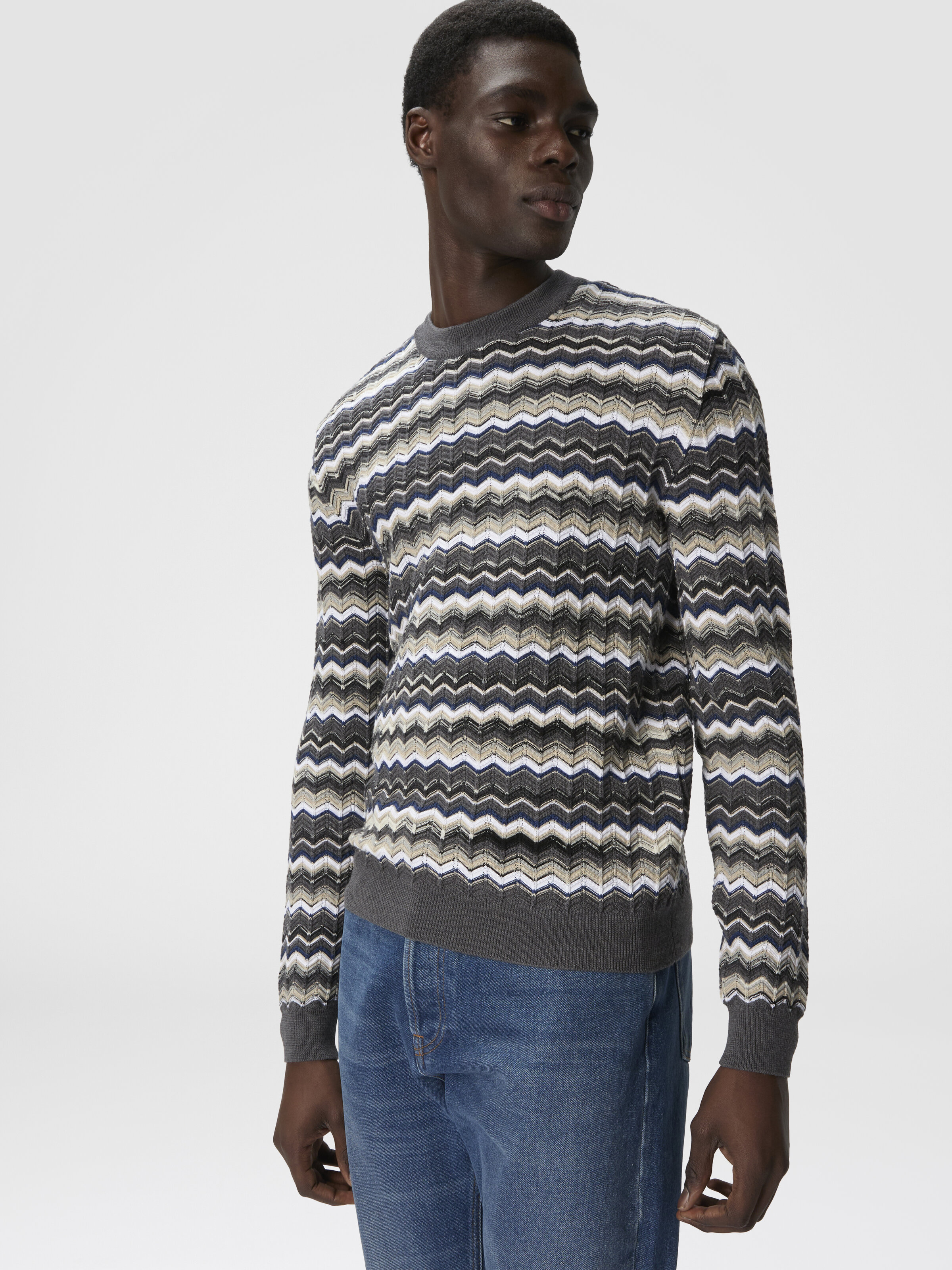 Crew Neck Sweater with Zigzag Pattern, Grey & Beige - 3