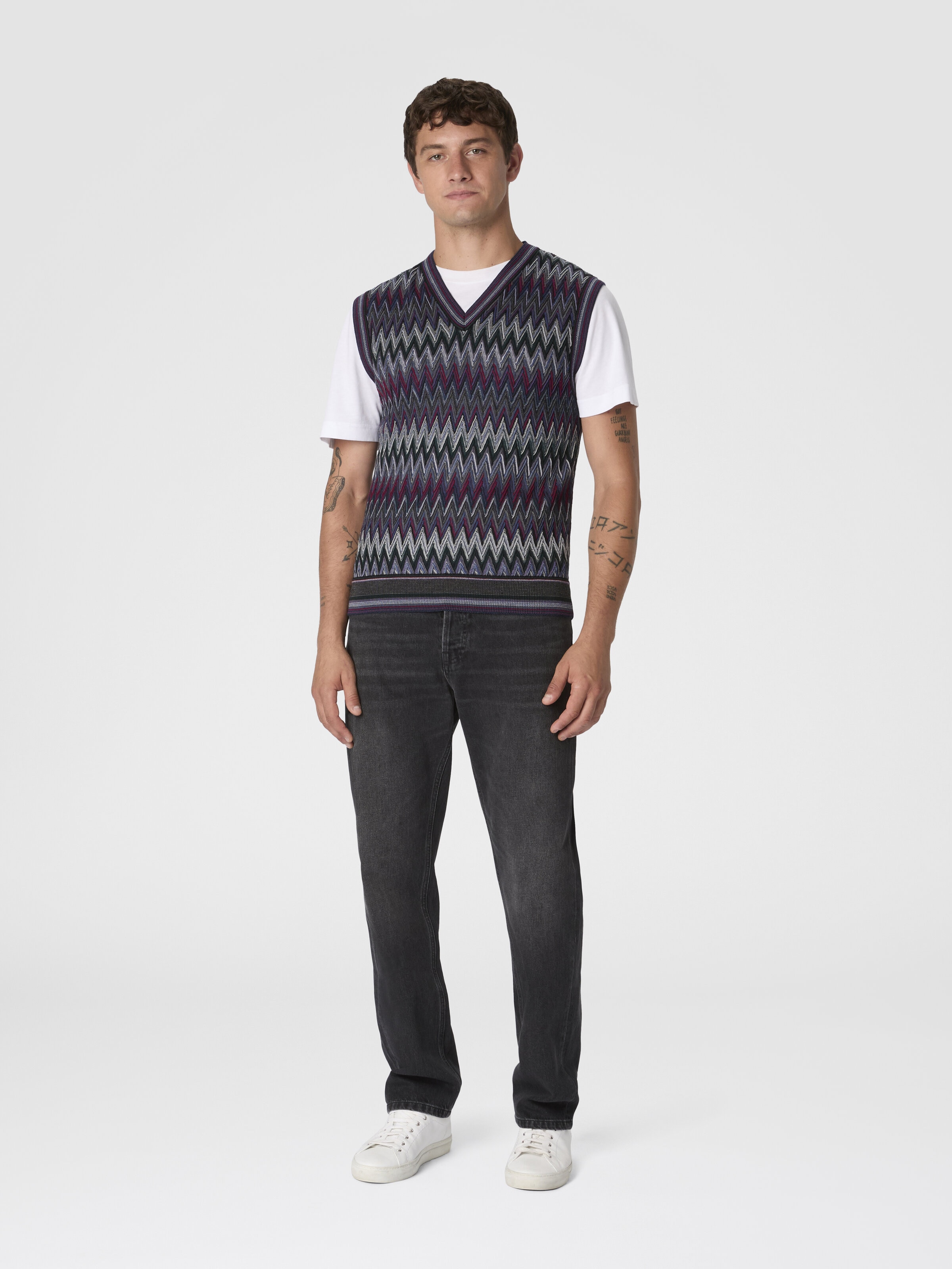 V-Neck Vest with Zigzag Pattern, Multicoloured  - 1