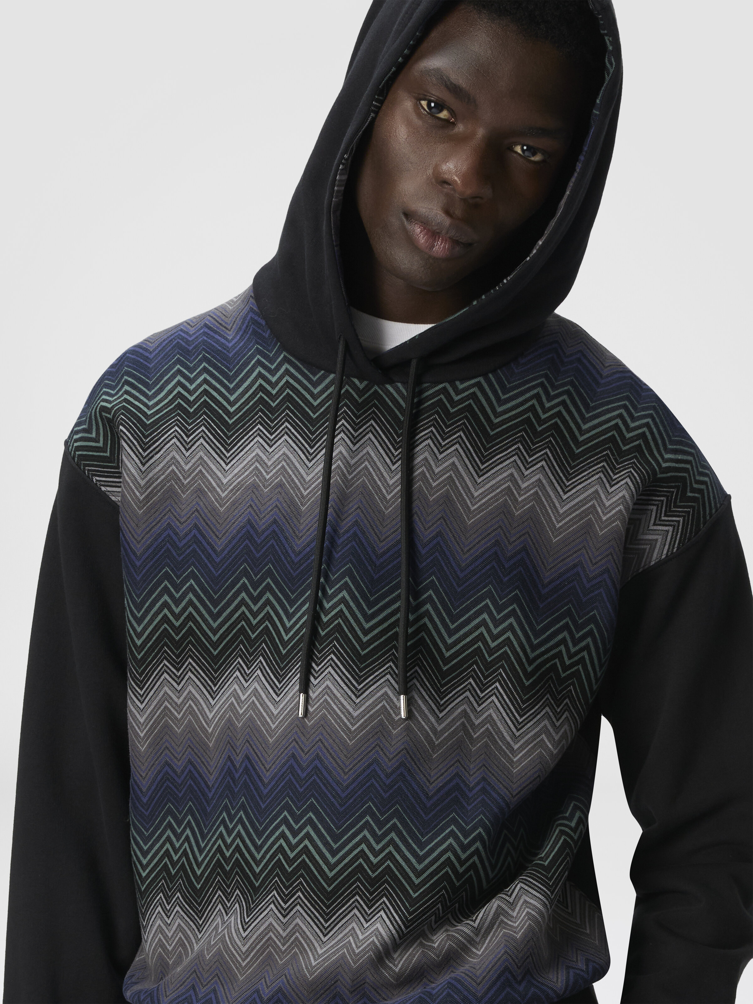 Hoodie with Zigzag Insert, Black - 3