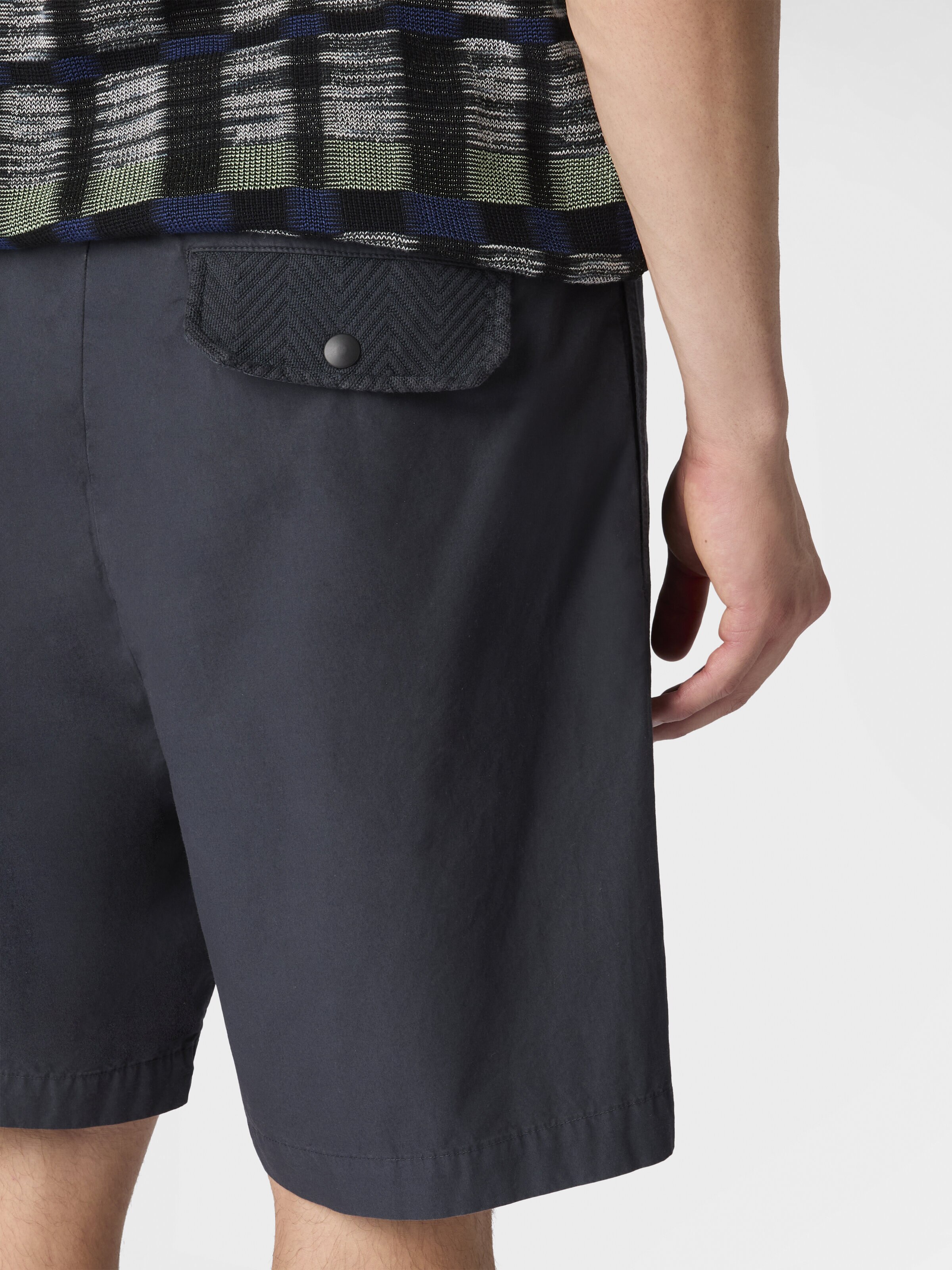 Bermudashorts aus Baumwolltwill mit Zickzackeinsatz, Beige& Weiß  - 4