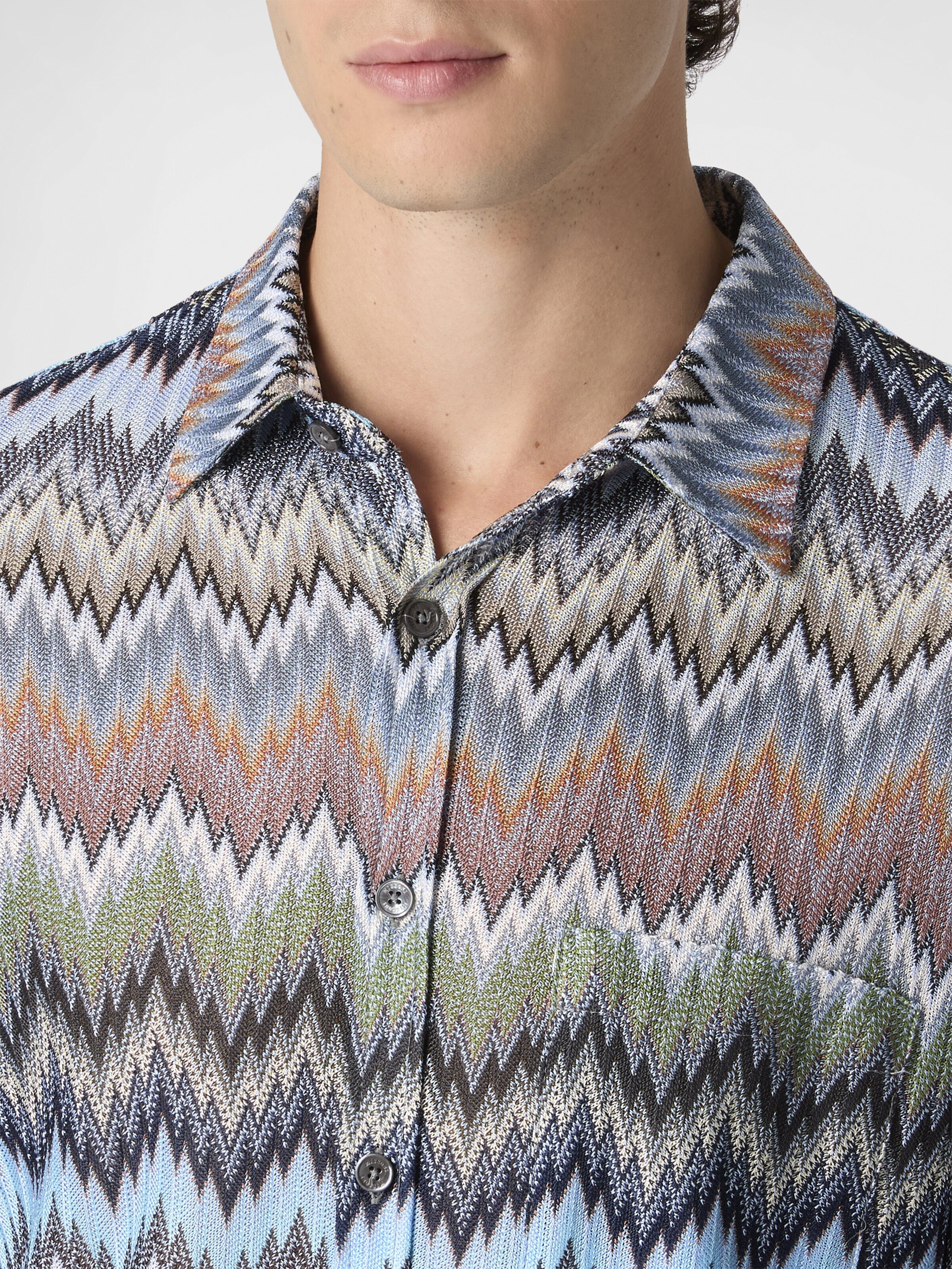 Camisa de manga larga en viscosa con motivo de chevron y serpiente, Beige& Blanco  - 4